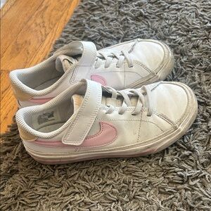 Nike Court Legacy Sneakers in White and Pink Velcro Kids Girls Size 3c